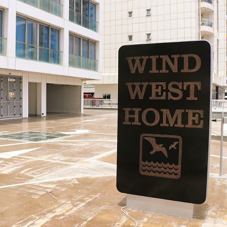 Windwesthome Dubái Exterior foto